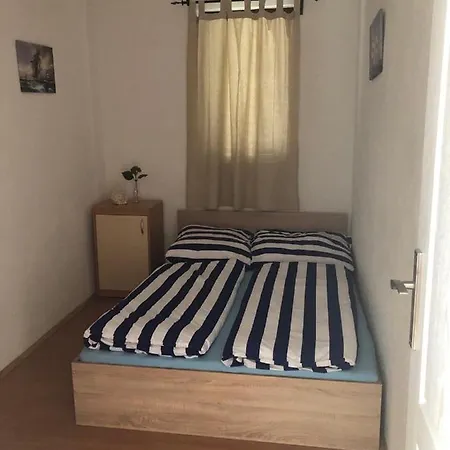 Adria Holiday Sabunike 3 Apartment *